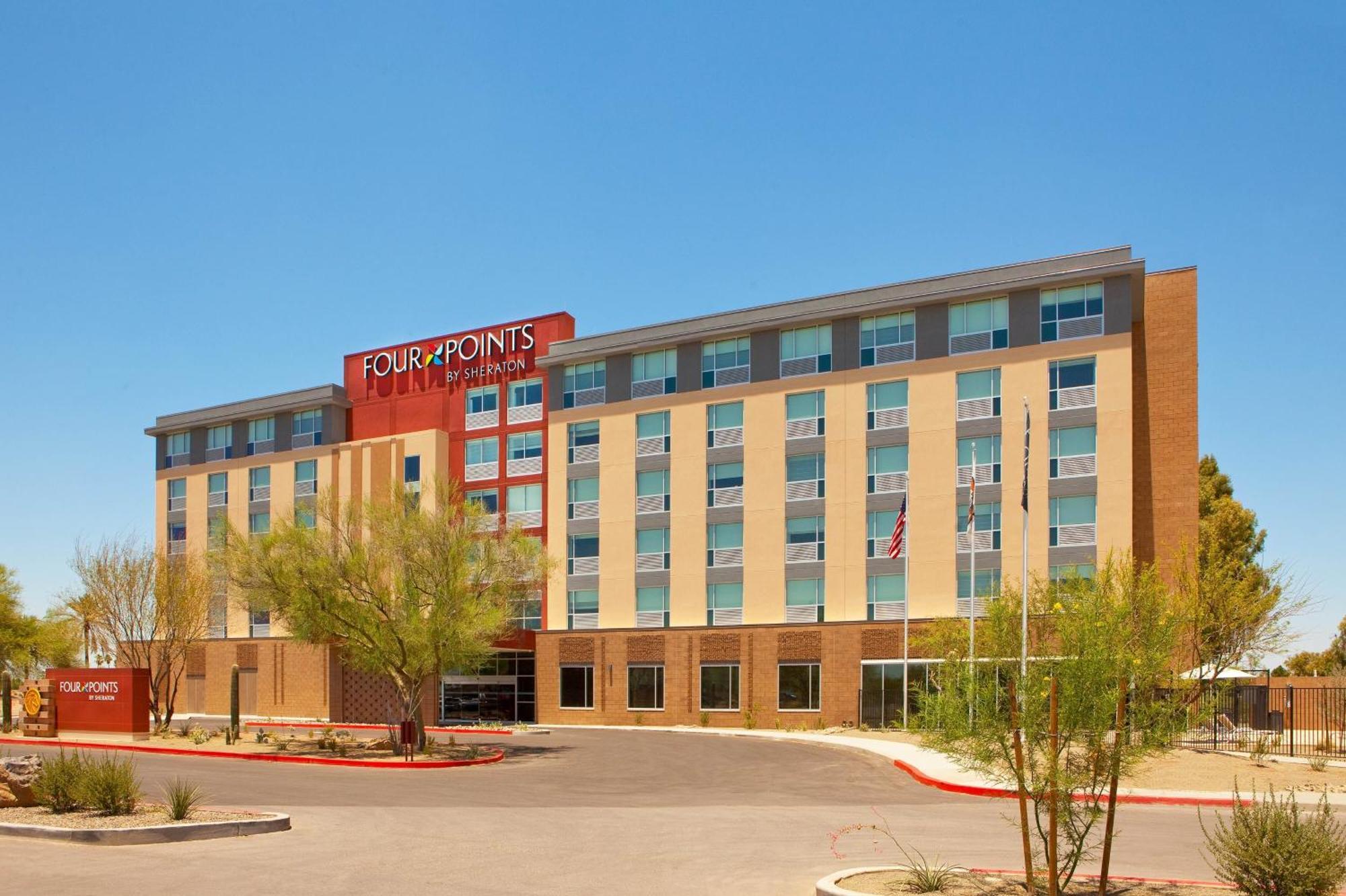 Four Points By Sheraton At Phoenix Gateway Airport