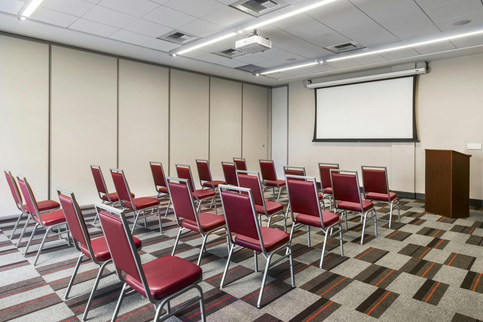 Four Points By Sheraton At Phoenix Gateway Airport Hotel