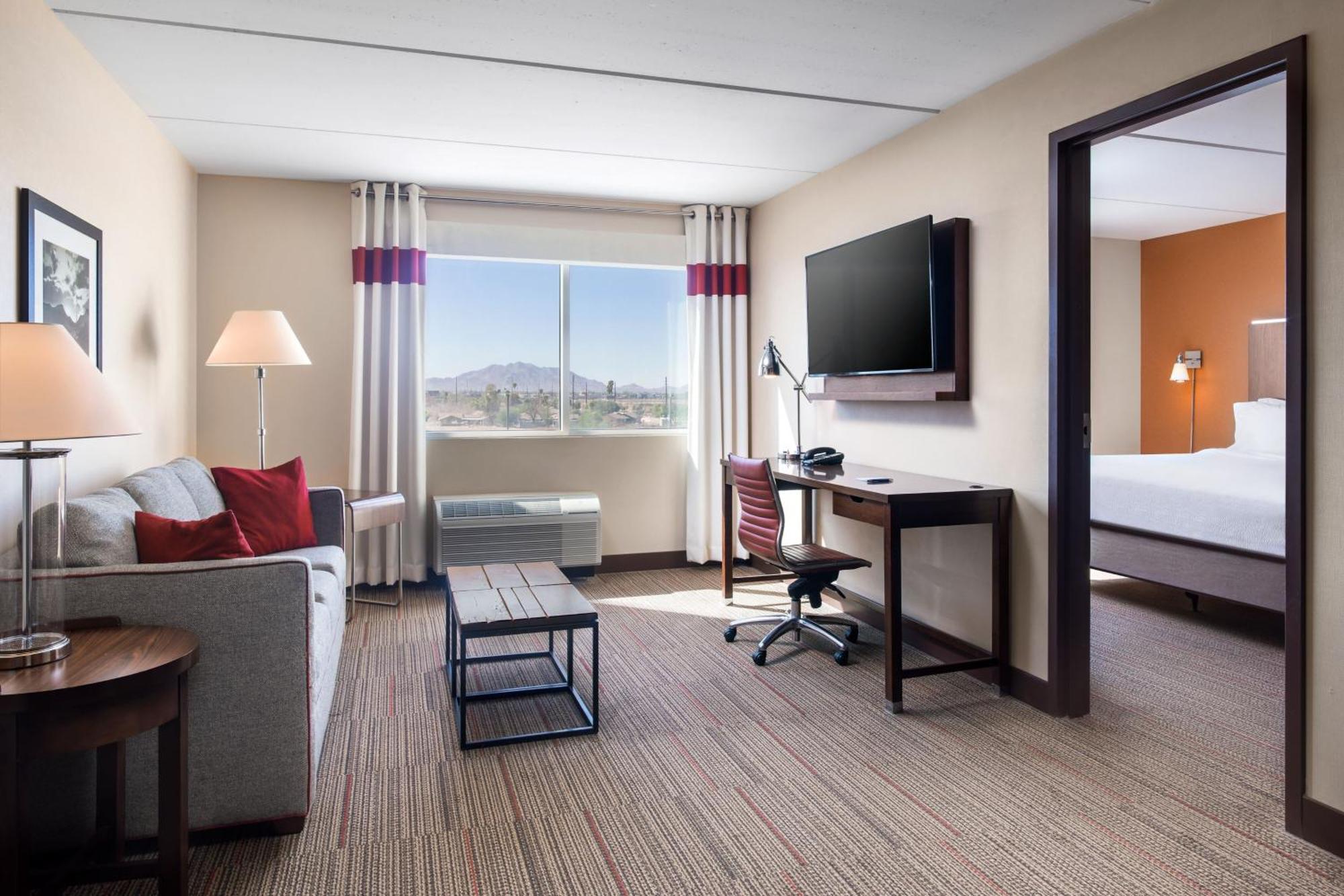 Four Points By Sheraton At Phoenix Gateway Airport 3*