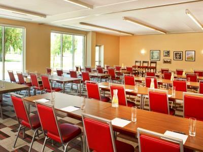 Hotel Four Points By Sheraton At Phoenix Gateway Airport 3*